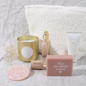 Meter box teddy roze